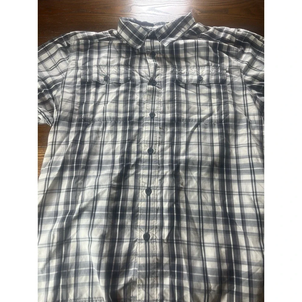 The North Face Button Up Shirt Men's Large Plaid Short Sleeve Pockets